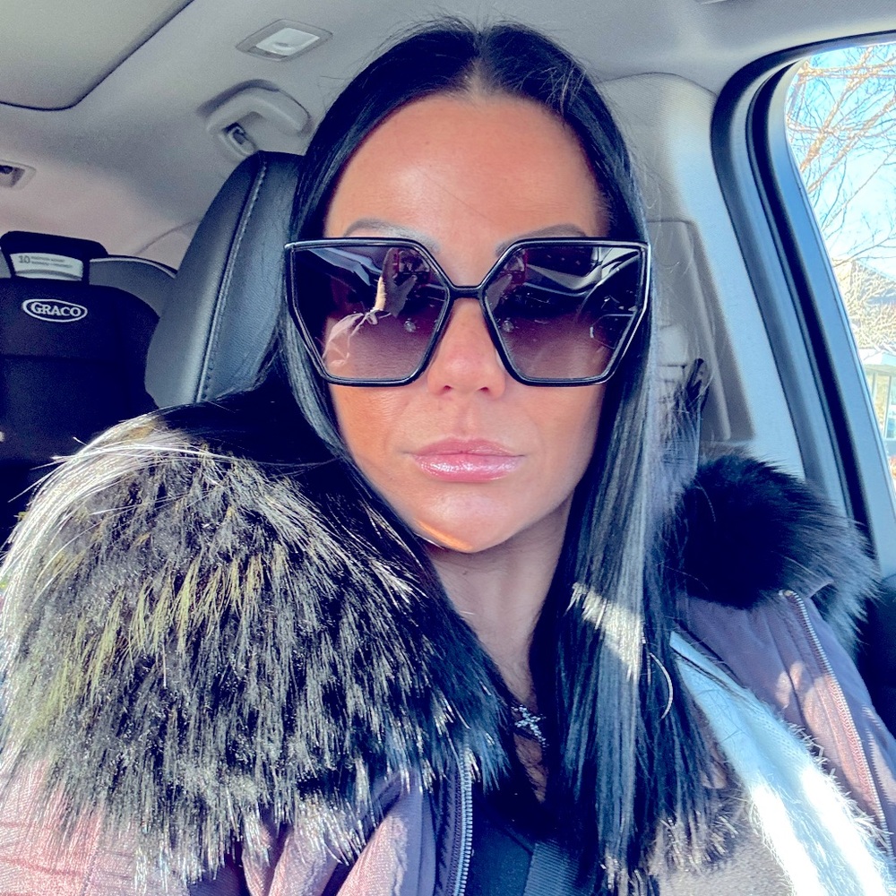 Meet your Posher, Stephanie